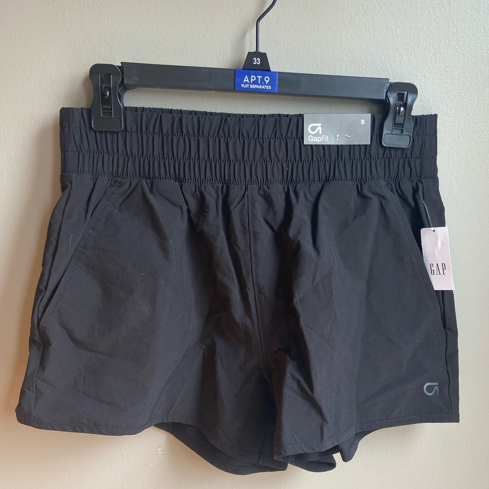 Women’s Gap Shorts